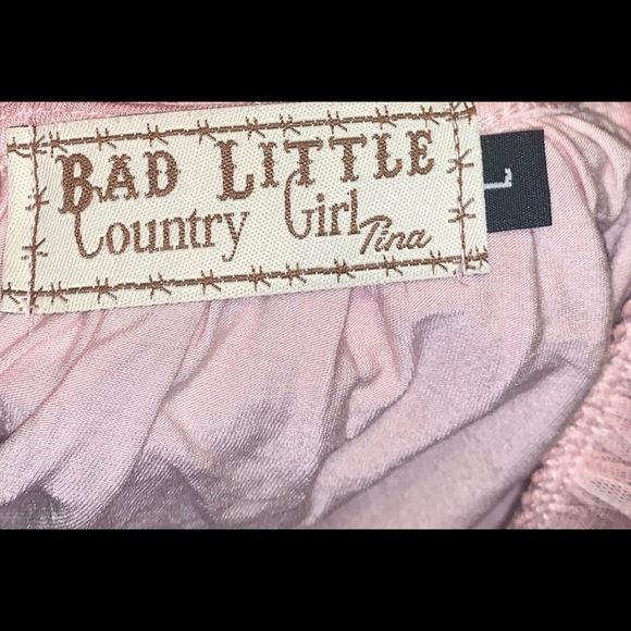 Ruffle & Lace Cold Shoulder Blouse - Picture 2 of 2